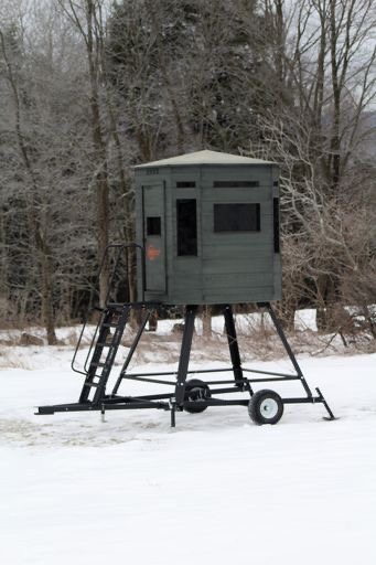 Metal trailer stand